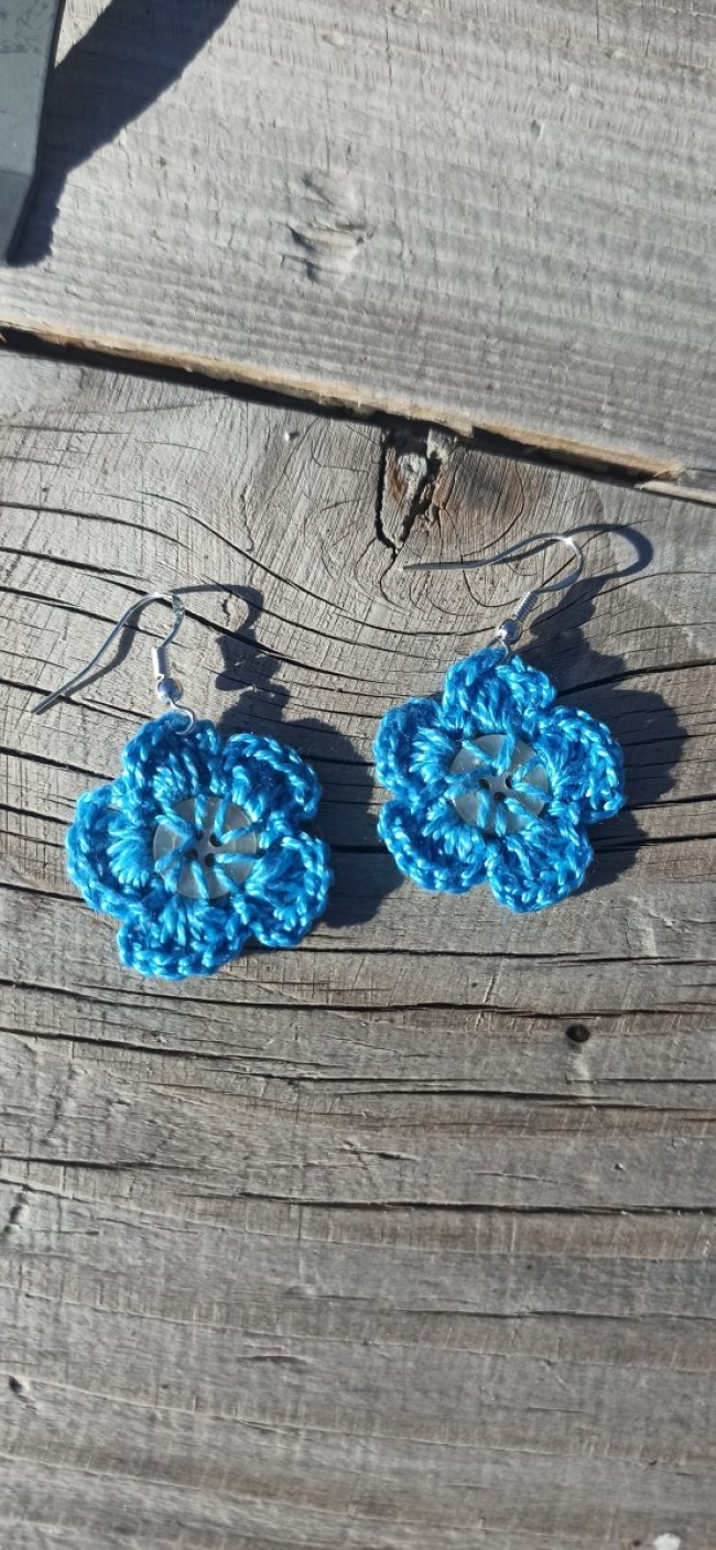 Boucles d'oreilles fleur - bleu azur